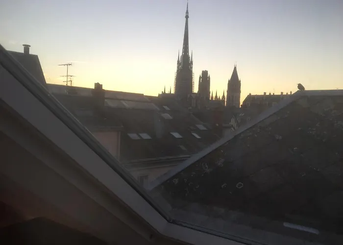 鲁昂卡尔捷圣玛洛公寓 *